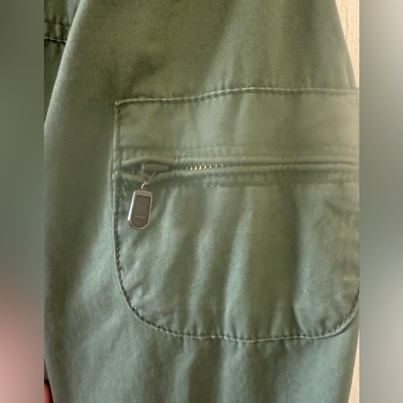 💚Eddie Bauer Army Green Women's Jacket Size Small 💚Excellent Condition! - Picture 4 of 7